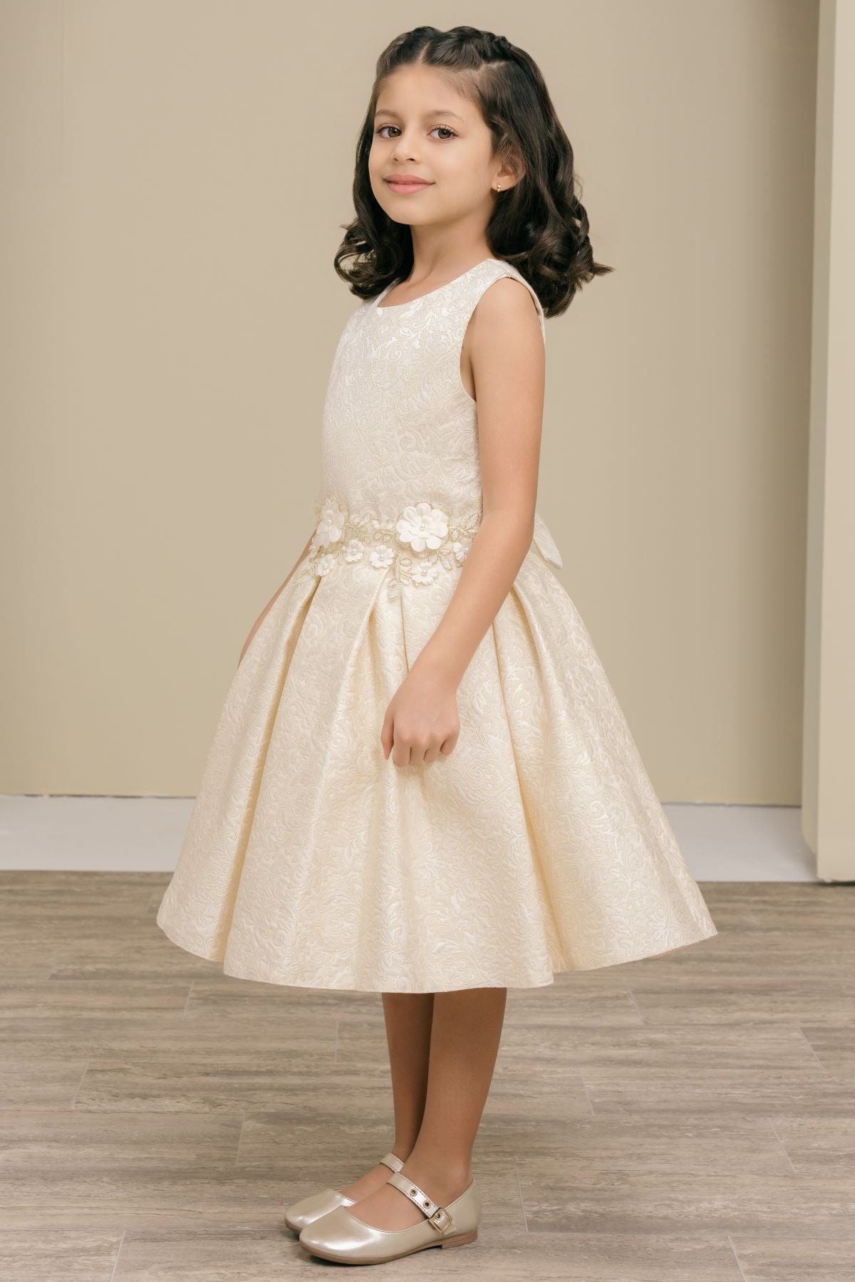 ✨ Luxora Brocade Elegance Dress – Floral 3D Pearl Belt Edition ✨STYLE NO : 9167