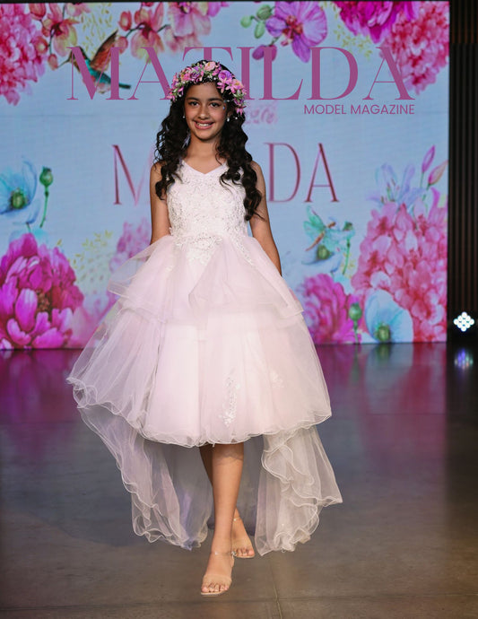 Matilda Model Magazine - Weekly Sep Issue 2026 - Mikayla Devine