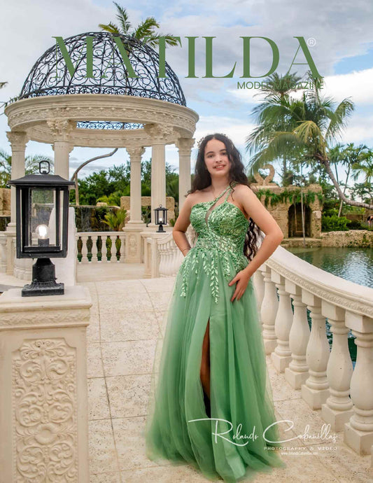 Matilda Model Magazine - December Weekly Issue - Evanyelina Rodríguez
