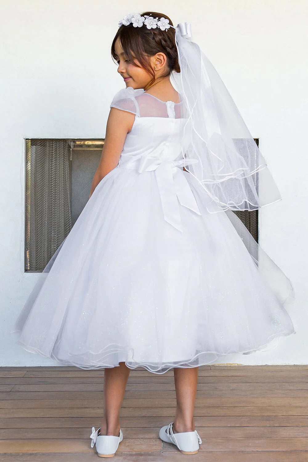 STYLE NO : 2018 Beautiful shinny crystal tulle cap sleeve T-length communion dress with beads and laces, back satin sash, adorned with 3D flower lace.